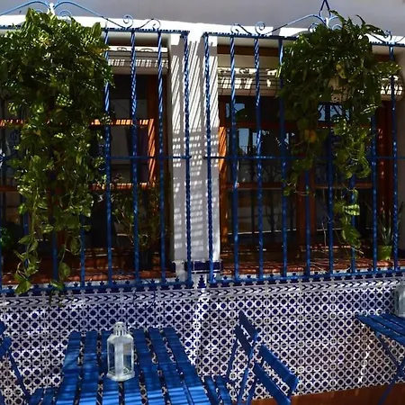 En Centro Con Vistas A La Plaza Alameda De Hercules - Hasta 6 Personas