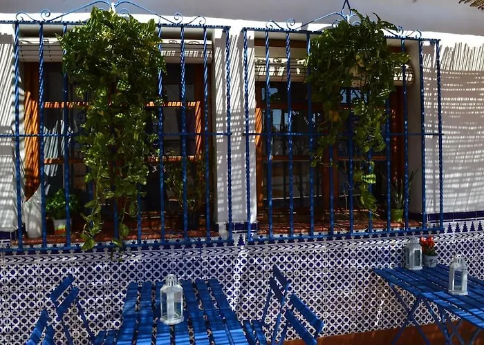 En Centro Con Vistas A La Plaza Alameda De Hercules - Hasta 5 Personas