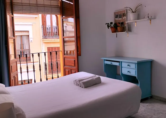 En Centro Con Vistas A La Plaza Alameda De Hercules - Hasta 5 Personas 아파트